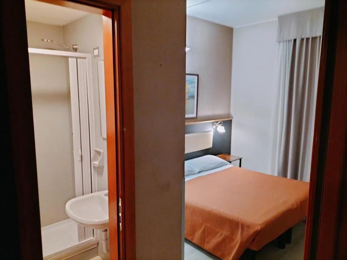 Hotel Mm Dateo Milan 2*,