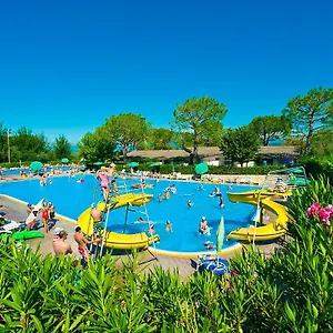 Happy Camp Mobile Homes In Cisano San Vito Camping Bardolino